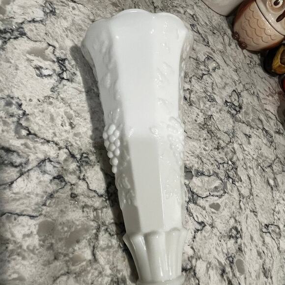 Westmoreland Milk Glass Tray - Picture 10 of 11